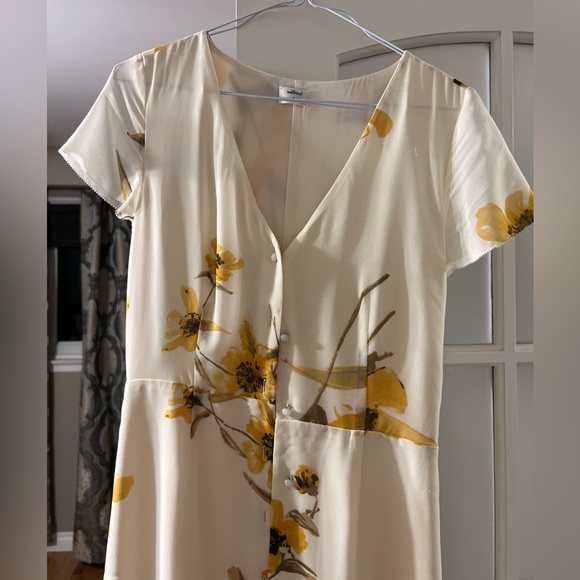 Aritzia floral dress - Picture 3 of 3
